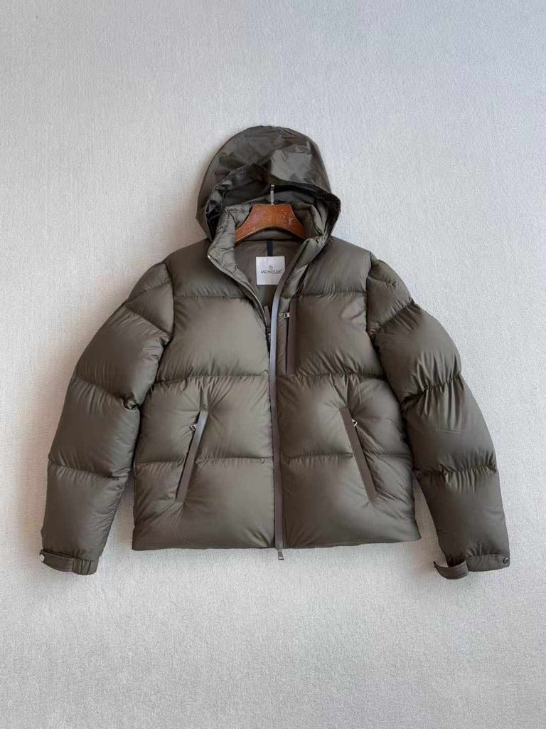 Coats, Jackets & Vests