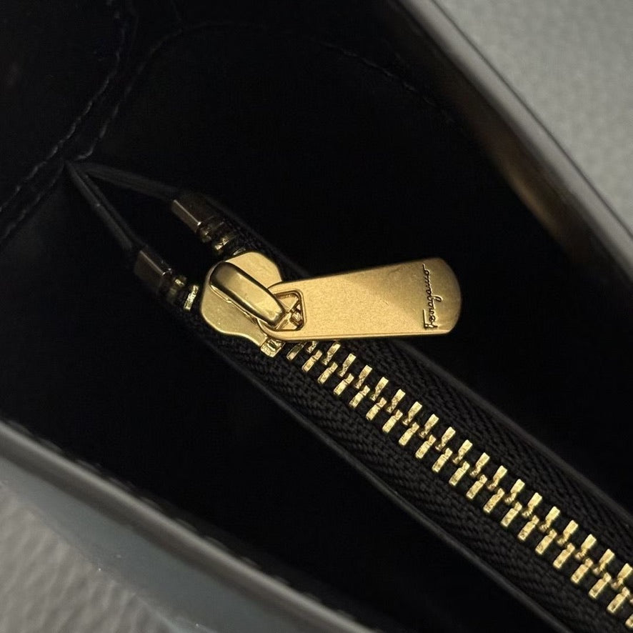 Ferragamo Trifolio Small Leather Shoulder Bag in Black