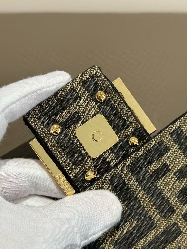 Fendi Medium Size Baguette Fabric Brown