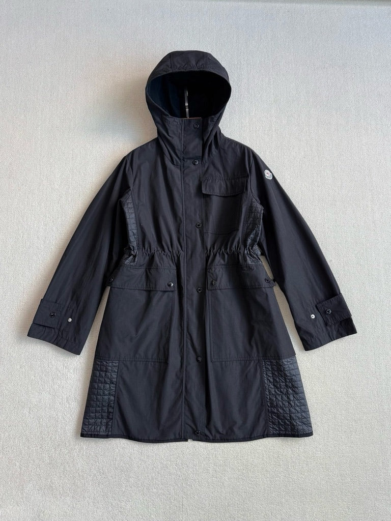 Moncler Meudon 3-in-1 Hooded Down Parka Coat in Beige/Black, Size 0/1/2/3