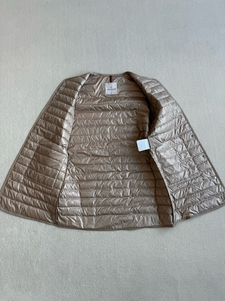 Moncler Meudon 3-in-1 Hooded Down Parka Coat in Beige/Black, Size 0/1/2/3