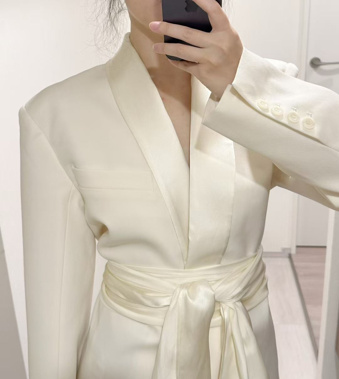 Helsa The Tux White Blazer in Wool, Size S/M/L