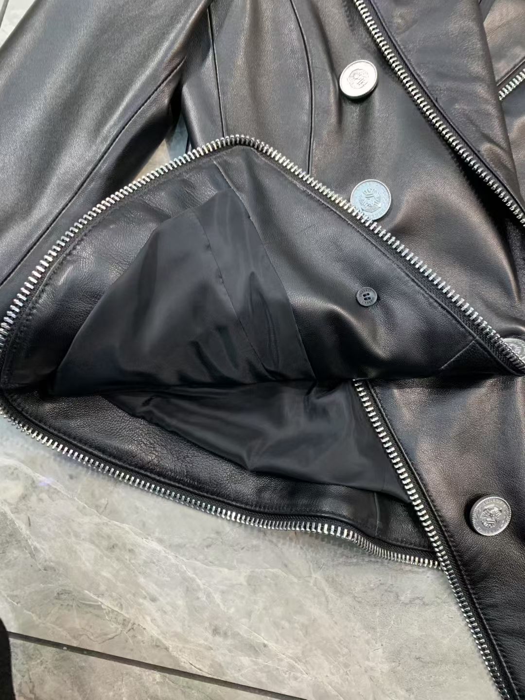 L'AGENCE Black Leather Blazer, Size US 2/4/6
