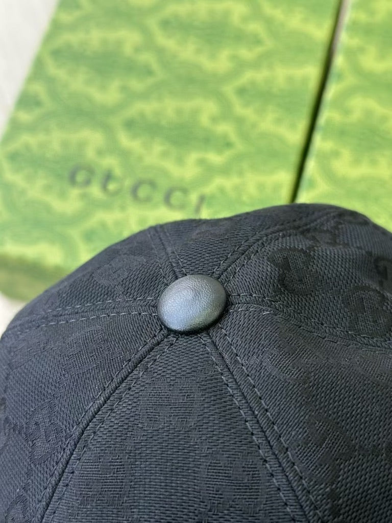 Gucci Original GG Canvas Baseball Cap, Size M