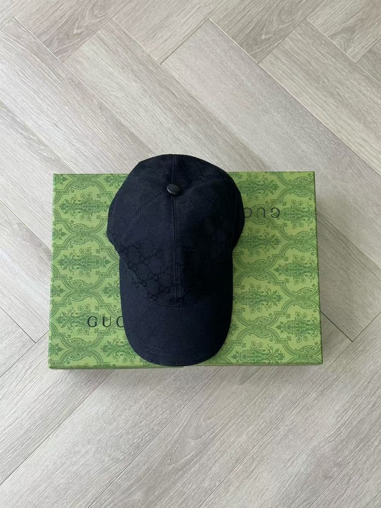 Gucci Original GG Canvas Baseball Cap, Size M