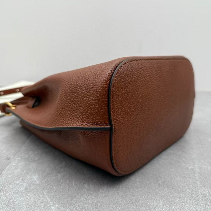 Mulberry Islington Small Bucket Bag in Ivory/Black/Brown (8.5 x 9 x 5 in)