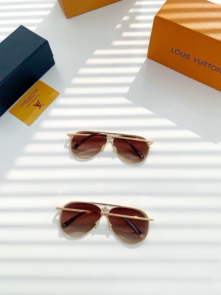 Louis Vuitton LV Star Pilot Sunglasses Z1870U (60-10-140)