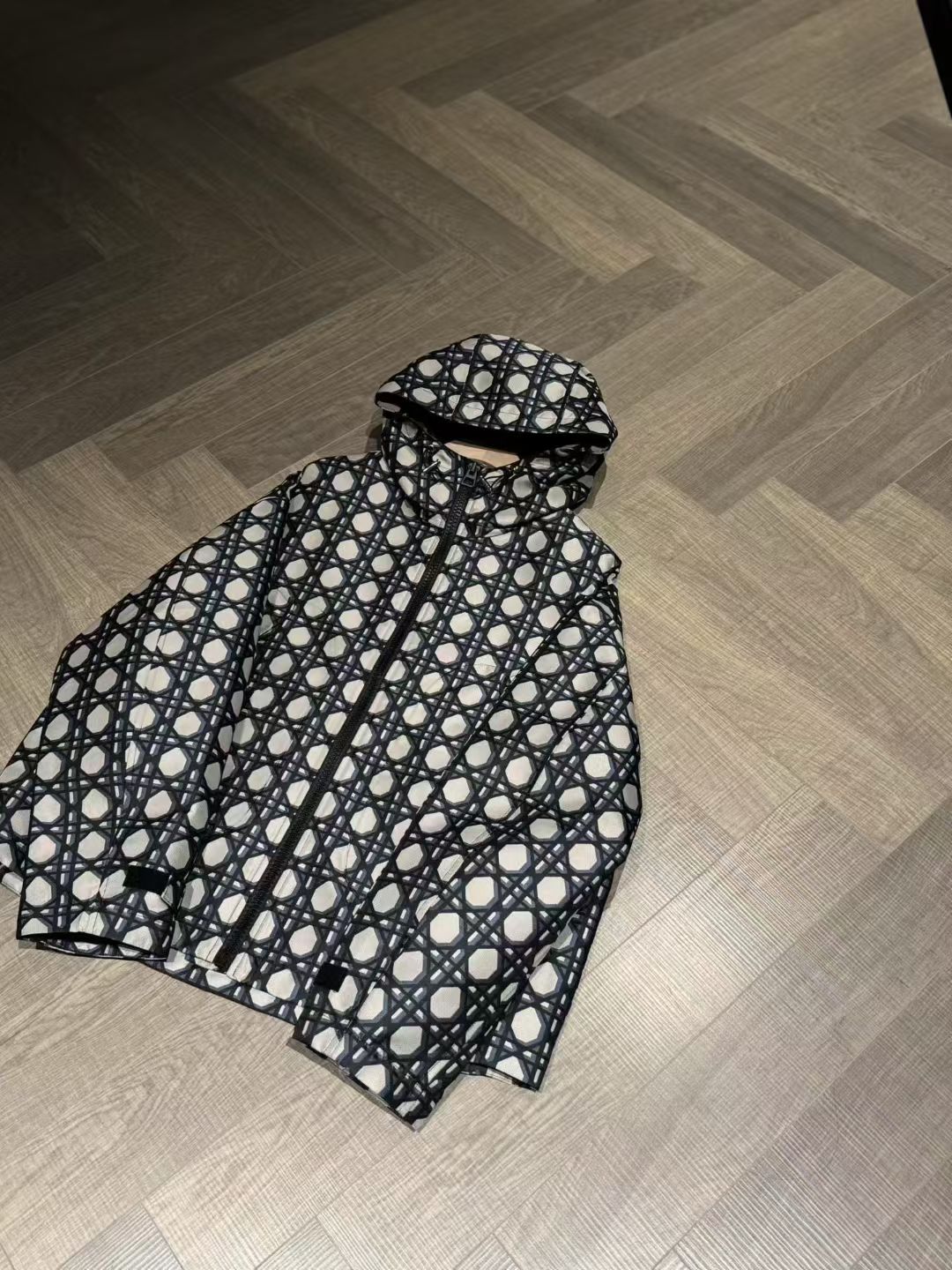 Dior
Macrocannage Waterproof Hooded Jacket, Size S/M/L