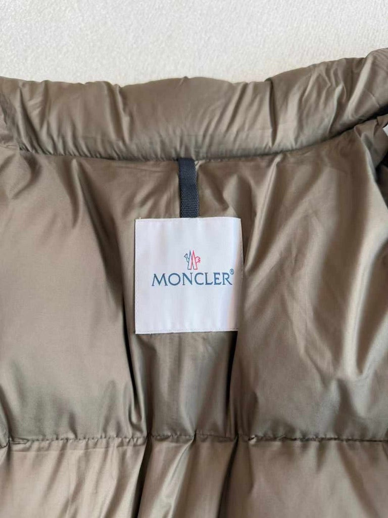Moncler Besbre Hooded Short Down Jacket in Brown, Size 4/5