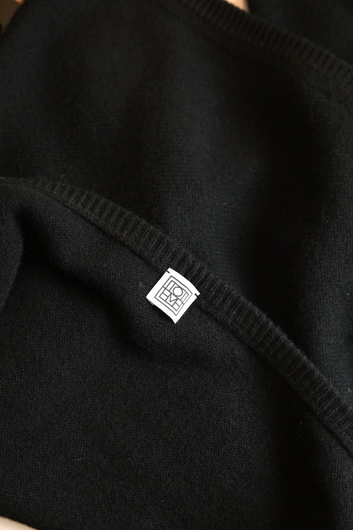 Toteme Scarf in Black/Beige/Gray