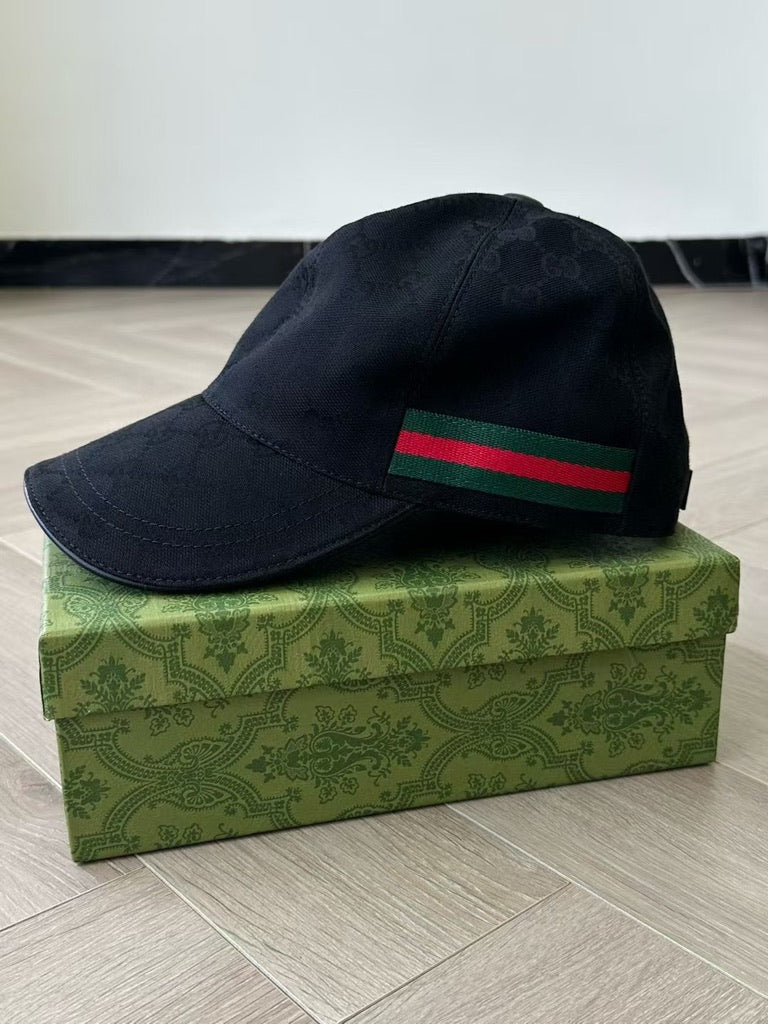 Gucci Original GG Canvas Baseball Cap, Size M