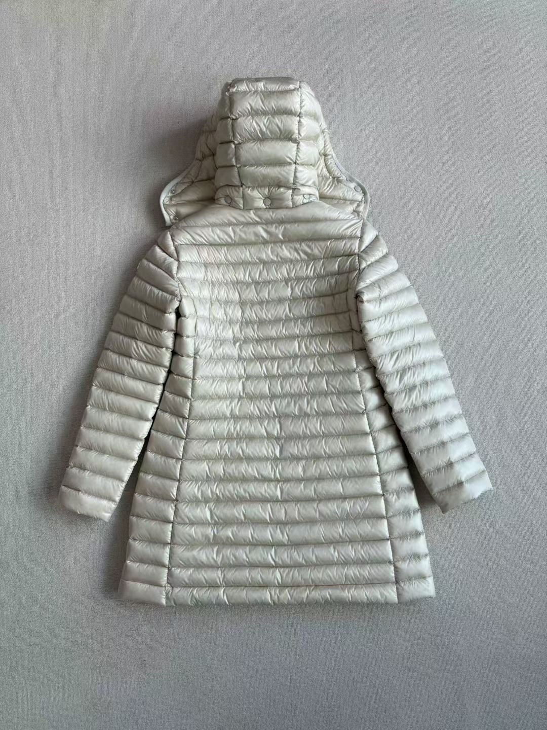 Moncler Igelong Hooded Long Down Jacket in Beige, Size 0/1/2/3