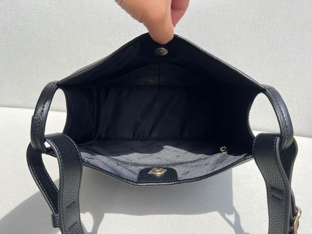 Longchamp Medium Le Foulonne Shoulder Bag in Black