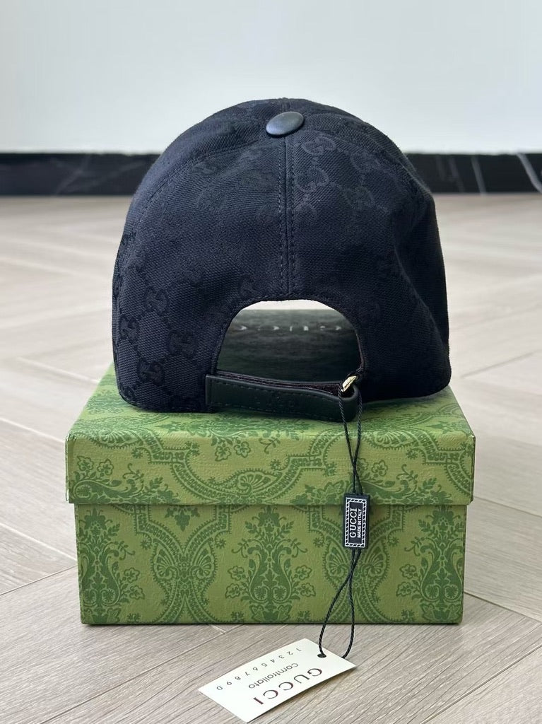 Gucci Original GG Canvas Baseball Cap, Size M