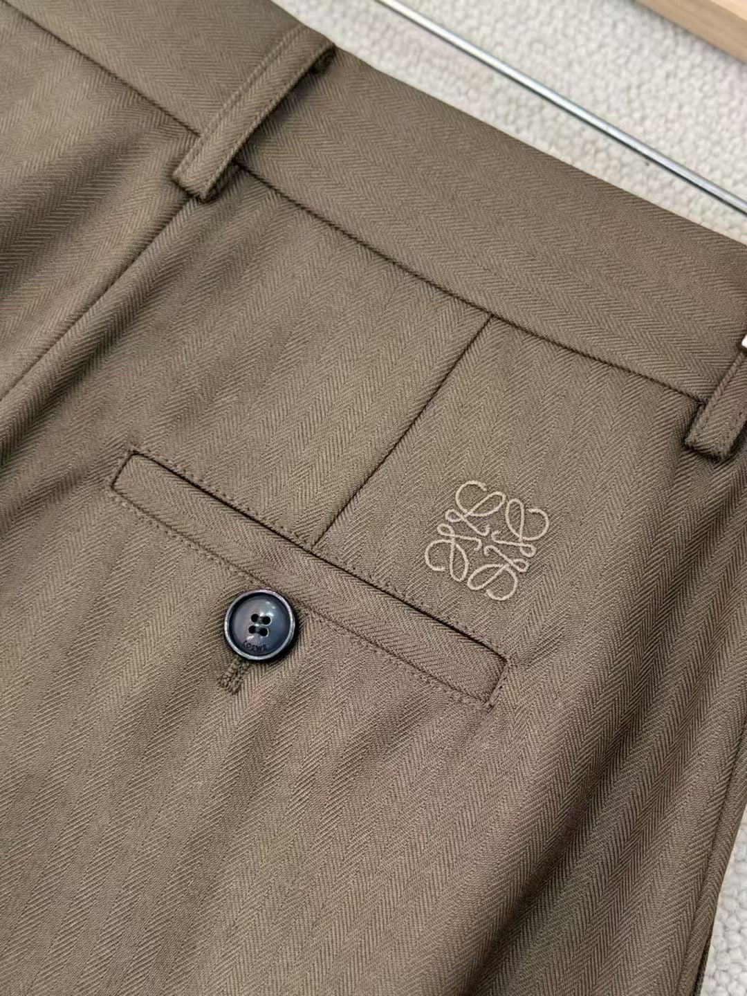Loewe Barrel Wool Pants, Size 32/34/36/38