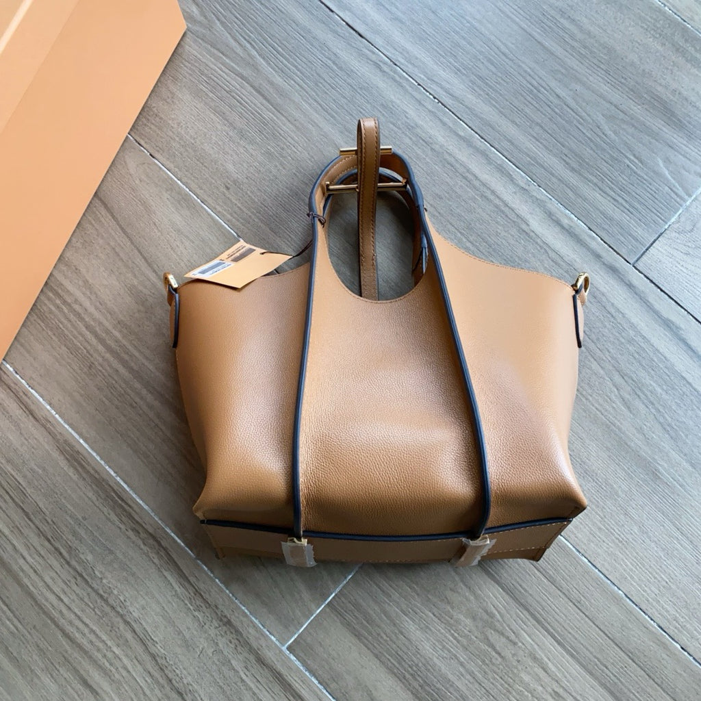 Tod's T-Clasp Leather Tote Bag (11.5 x 10 x 5.5 in)