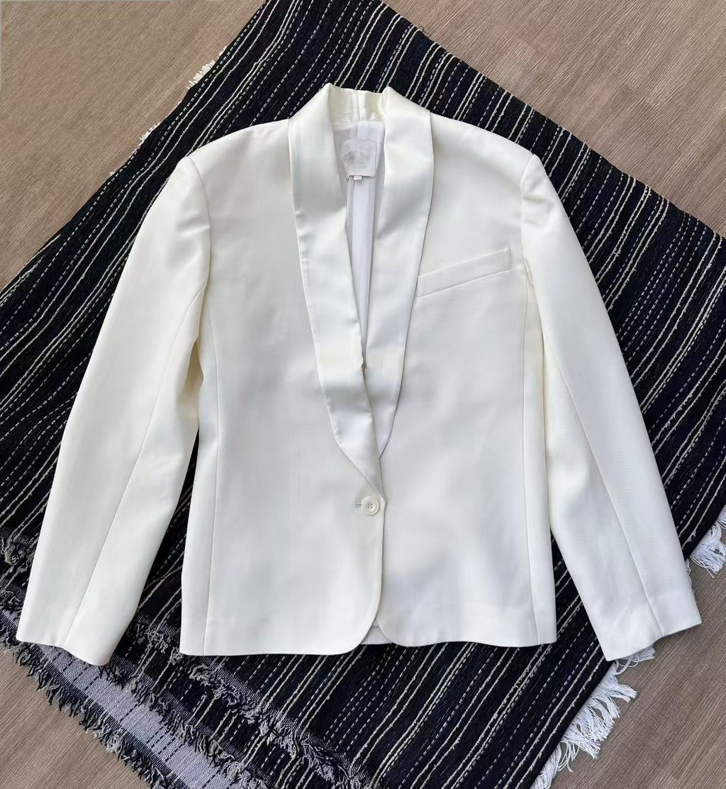 Helsa The Tux White Blazer in Wool, Size S/M/L