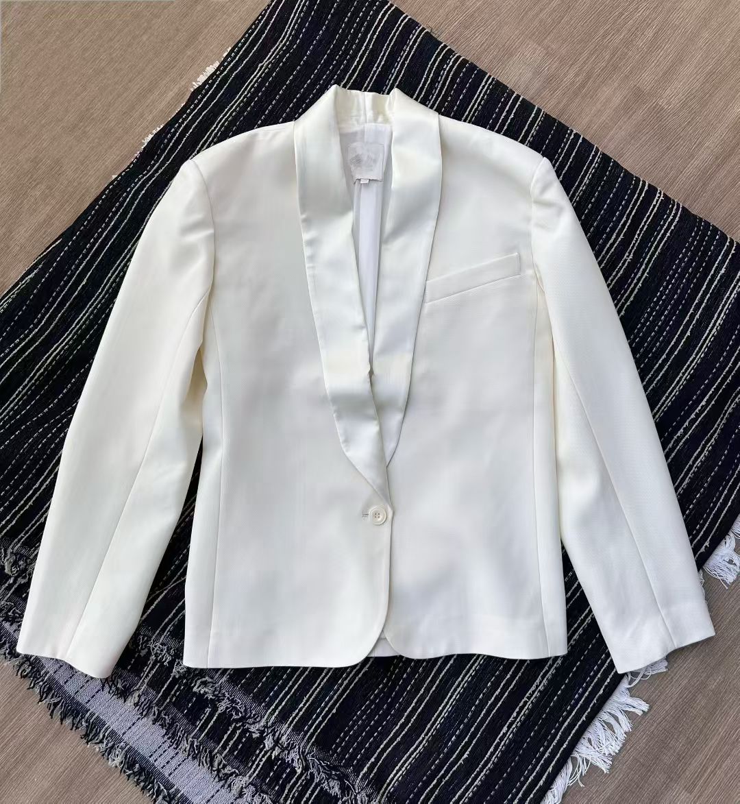 Helsa The Tux White Blazer in Wool, Size S/M/L