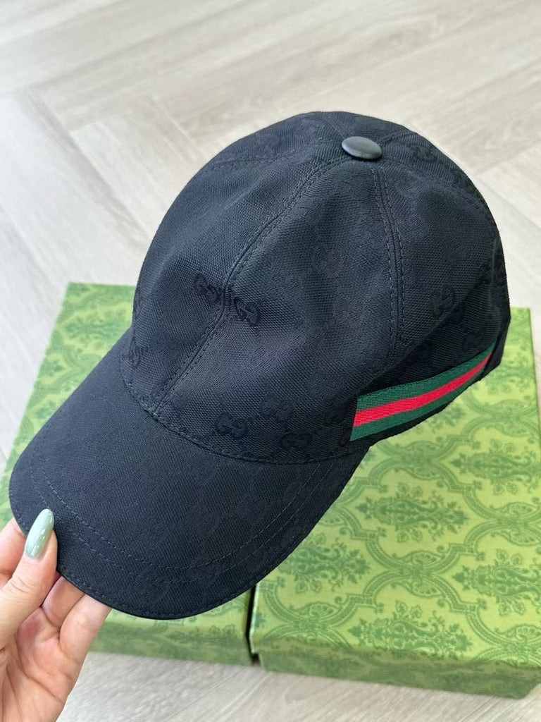 Gucci Original GG Canvas Baseball Cap, Size M