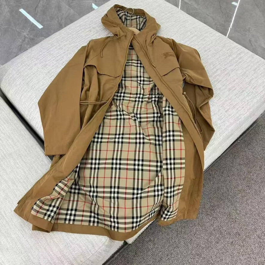 Burberry EKD Zip-Up Lightweight Hooded Parka, Size US 2/4/6/8