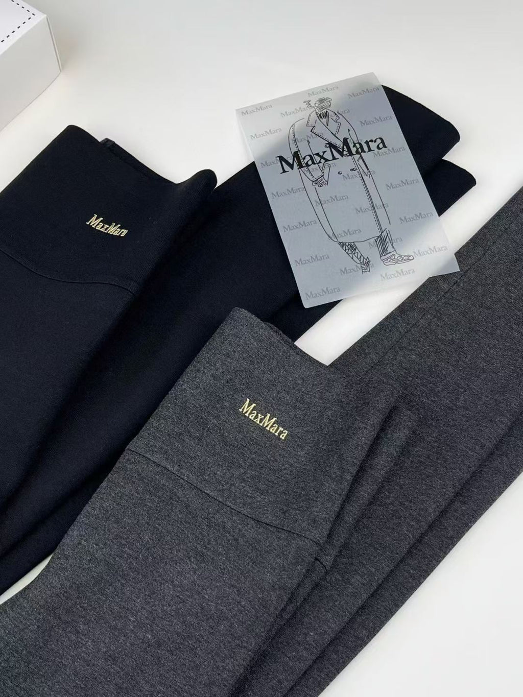 Max Mara Shaping Sanding Leggings in Black/Gray, Size M/L/XL