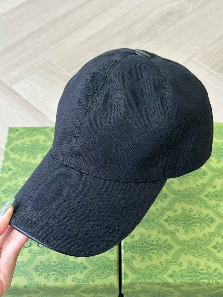 Gucci Original GG Canvas Baseball Cap, Size M