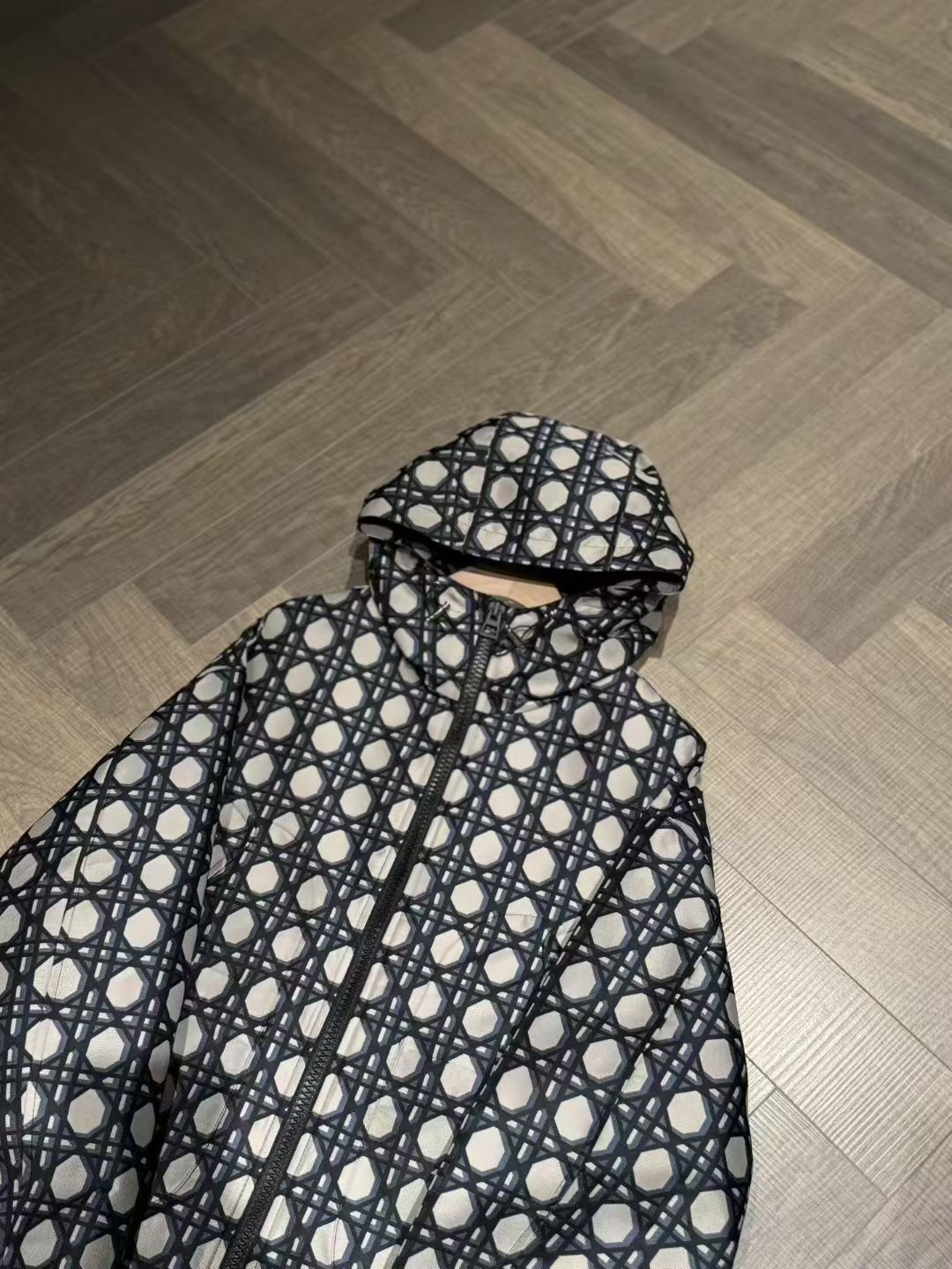 Dior
Macrocannage Waterproof Hooded Jacket, Size S/M/L