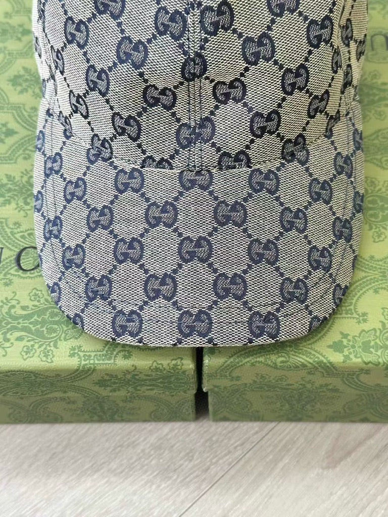 Gucci Original GG Canvas Baseball Cap, Size M