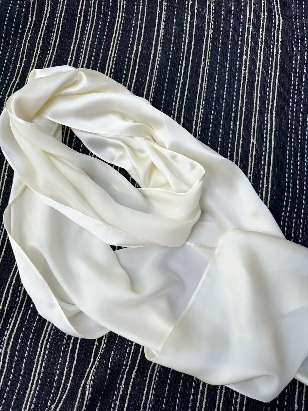Helsa The Tux White Blazer in Wool, Size S/M/L
