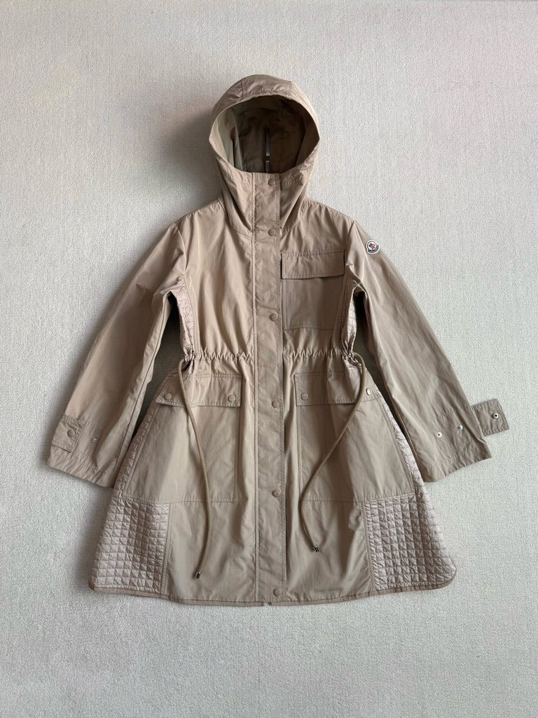 Moncler Meudon 3-in-1 Hooded Down Parka Coat in Beige/Black, Size 0/1/2/3