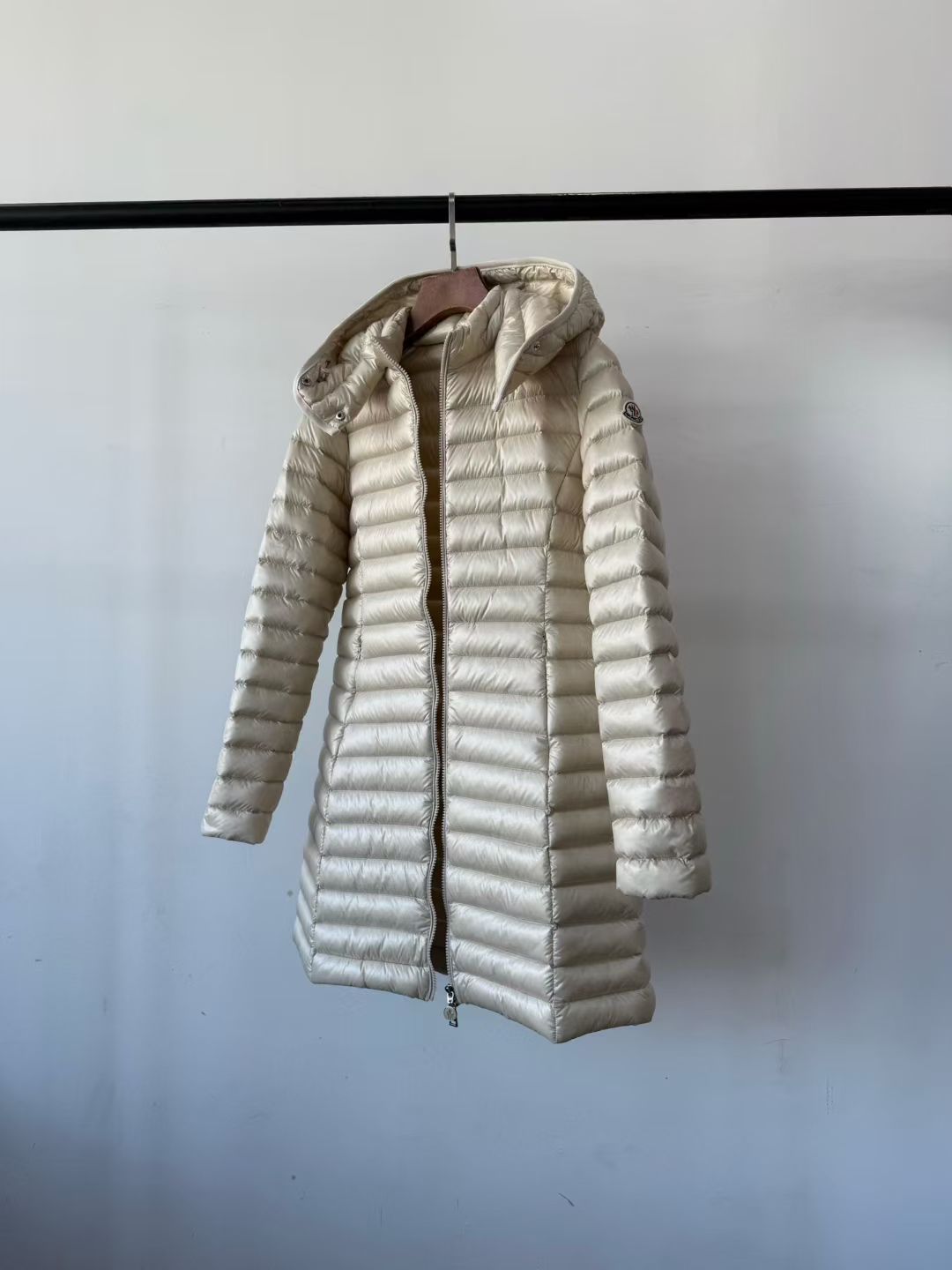 Moncler Igelong Hooded Long Down Jacket in Beige, Size 0/1/2/3