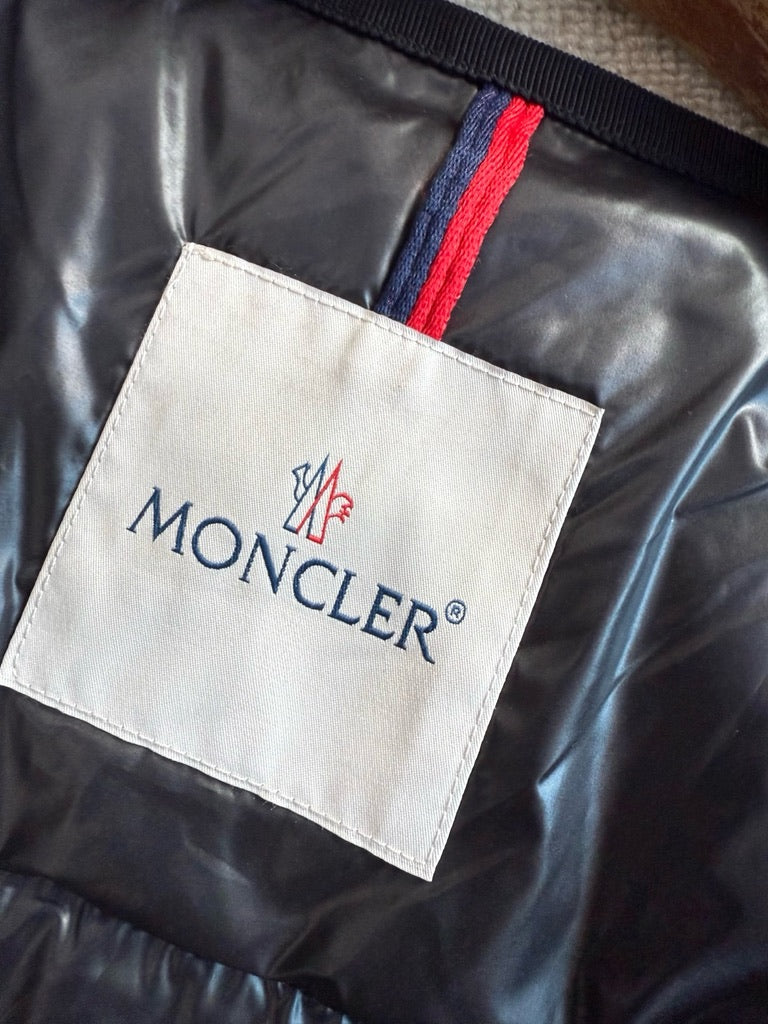 Moncler Meudon 3-in-1 Hooded Down Parka Coat in Beige/Black, Size 0/1/2/3