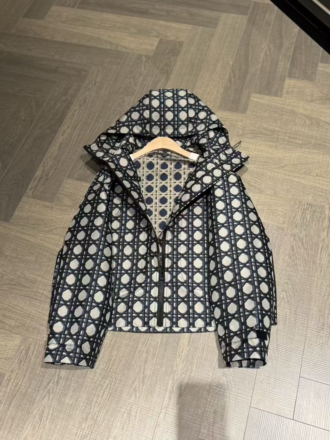 Dior
Macrocannage Waterproof Hooded Jacket, Size S/M/L