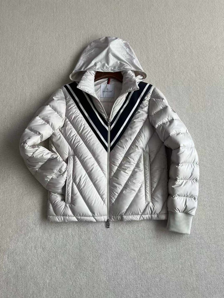 Moncler Barrot Quilted Down Jacket in Off White, Size 4/5