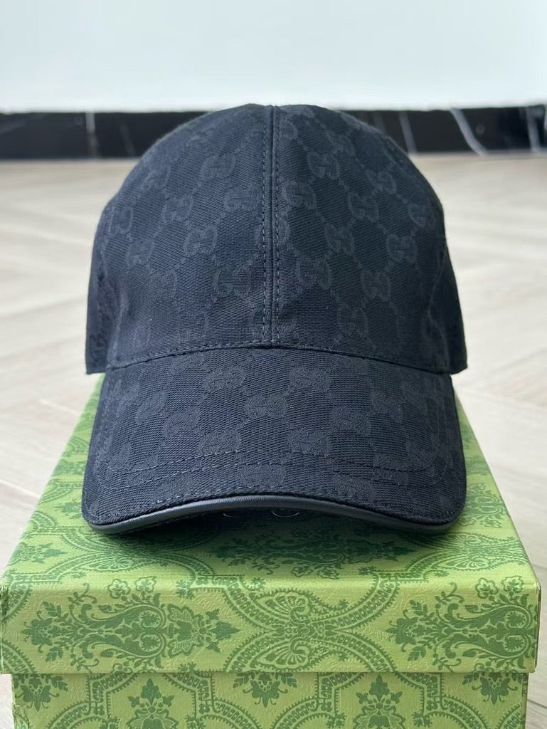 Gucci Original GG Canvas Baseball Cap, Size M