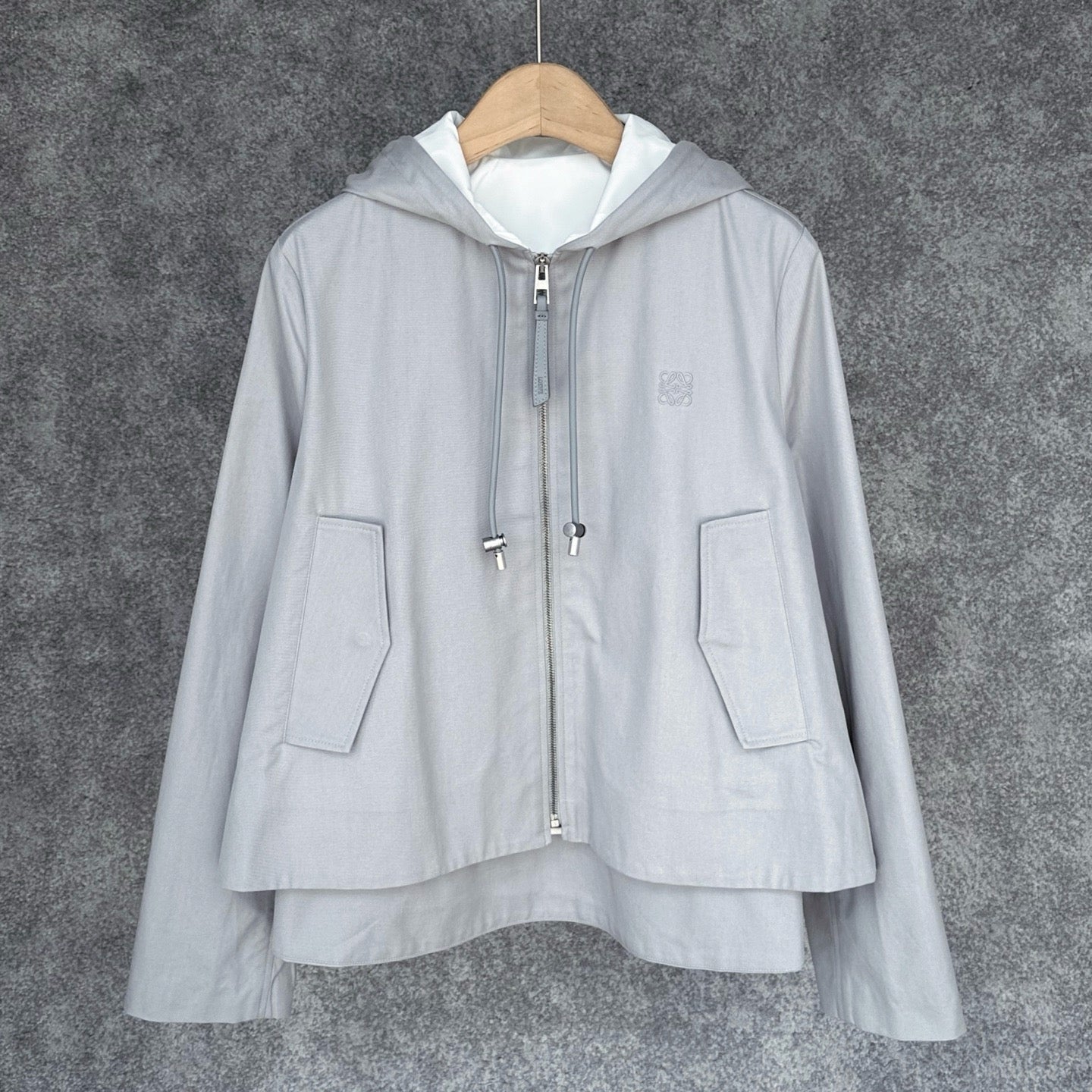 Loewe Cropped Hooded Embroidered Cotton-Twill Jackt in Gray, Size 34/36/38/40