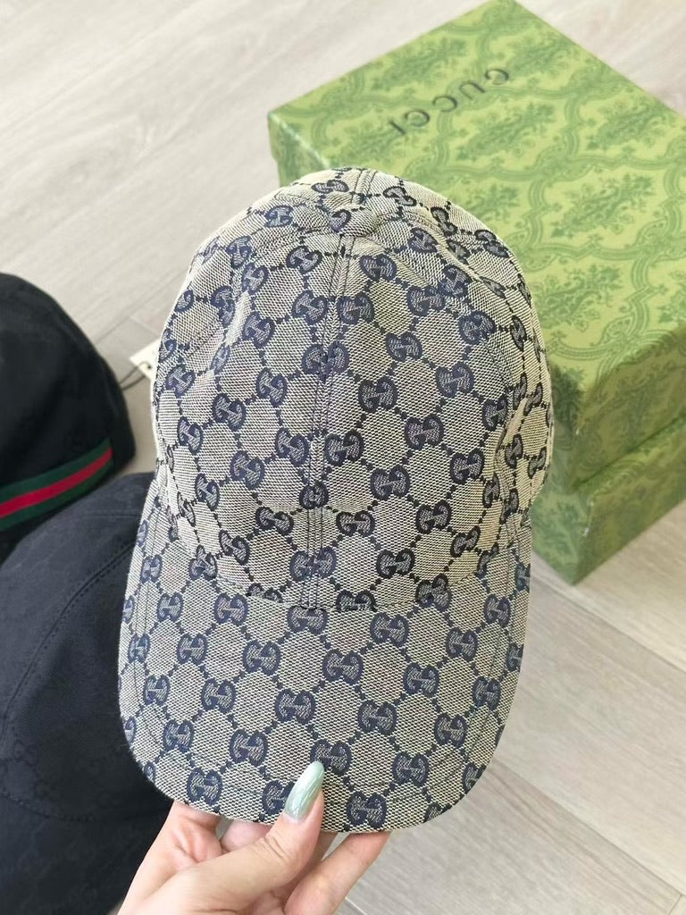 Gucci Original GG Canvas Baseball Cap, Size M