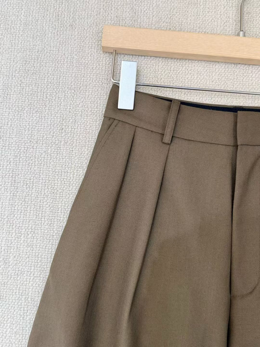 Loewe Barrel Wool Pants, Size 32/34/36/38