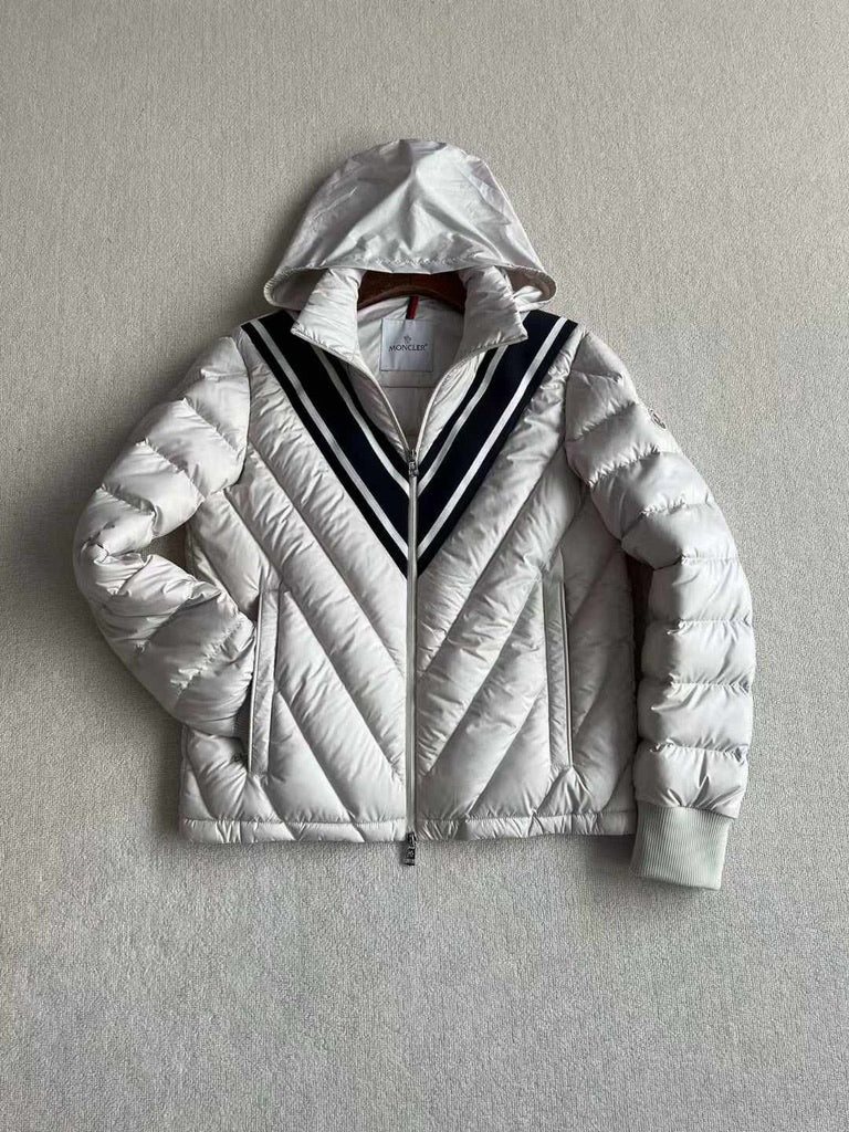 Moncler Barrot Quilted Down Jacket in Off White, Size 4/5