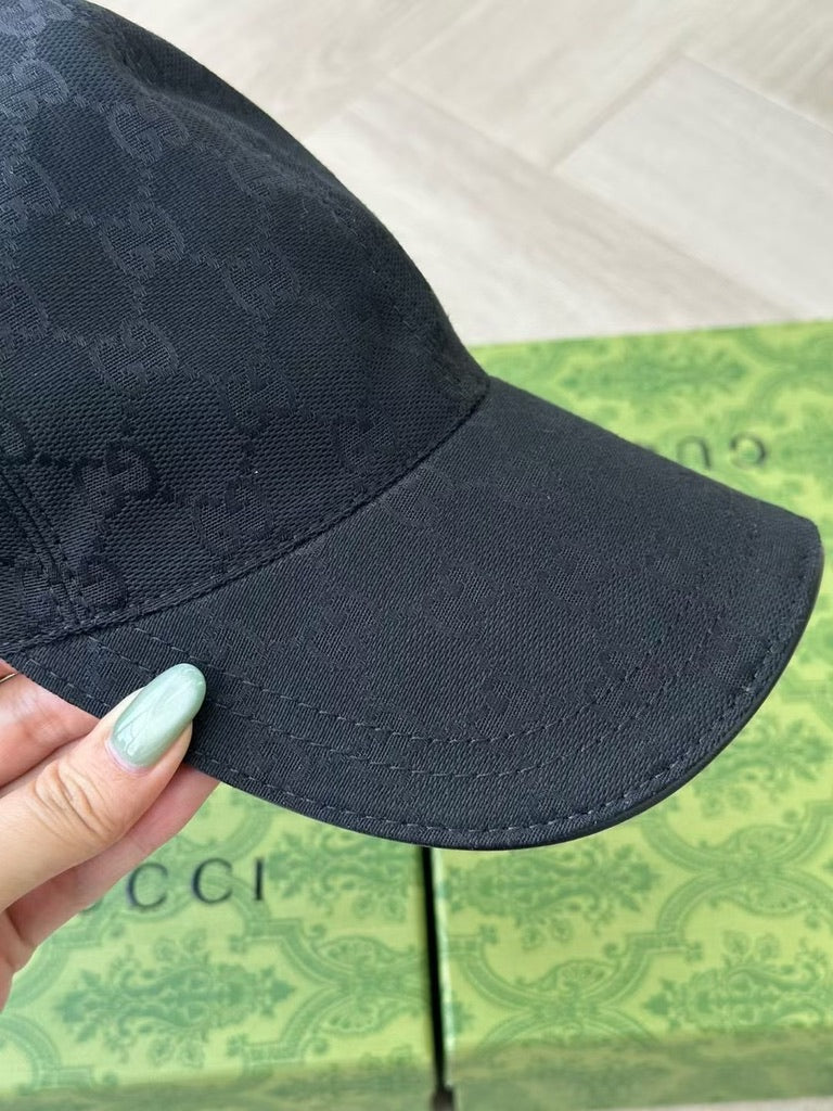 Gucci Original GG Canvas Baseball Cap, Size M