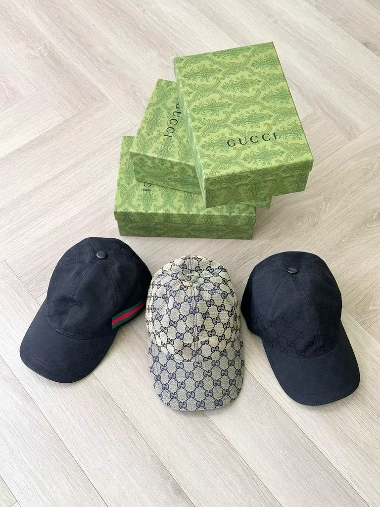 Gucci Original GG Canvas Baseball Cap, Size M