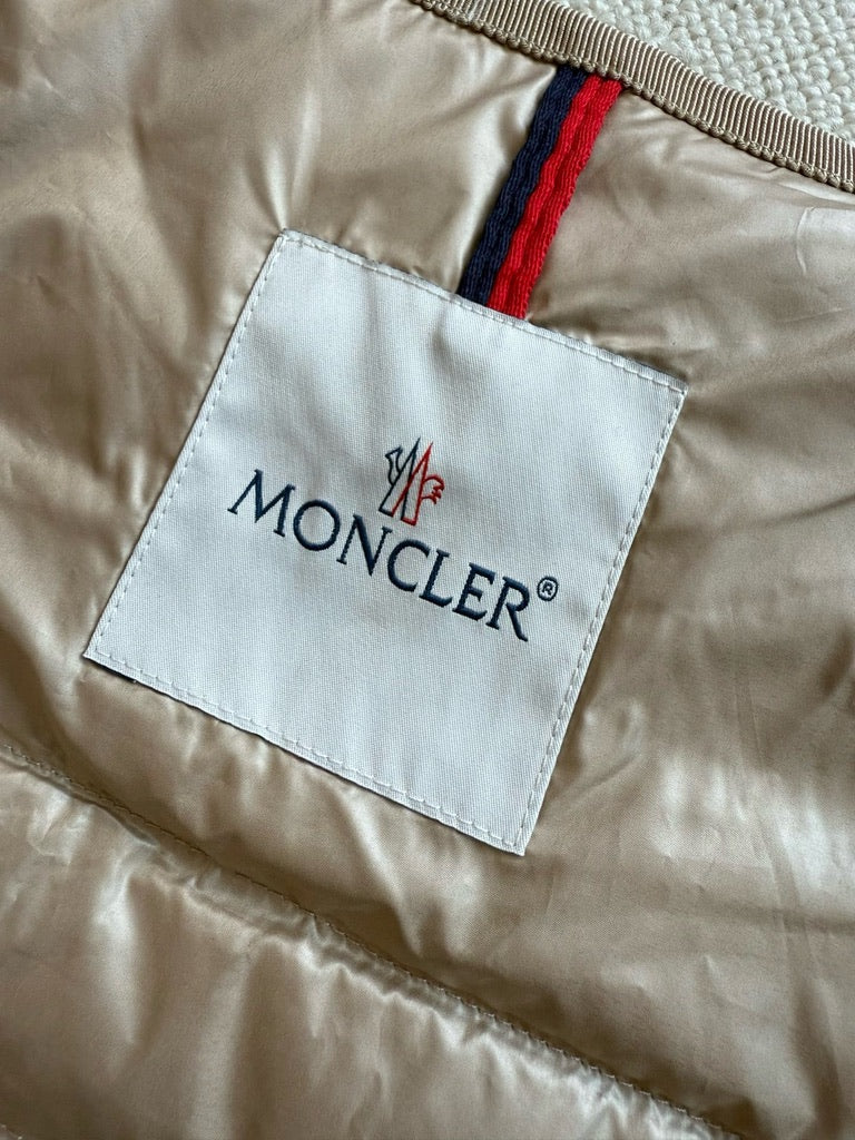 Moncler Meudon 3-in-1 Hooded Down Parka Coat in Beige/Black, Size 0/1/2/3