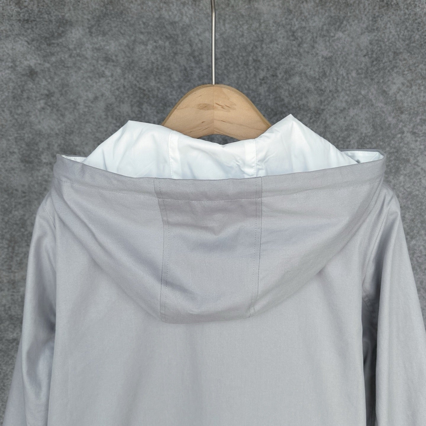 Loewe Cropped Hooded Embroidered Cotton-Twill Jackt in Gray, Size 34/36/38/40