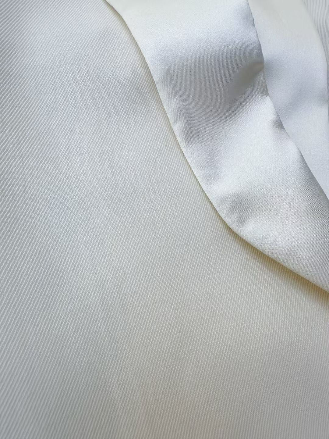 Helsa The Tux White Blazer in Wool, Size S/M/L
