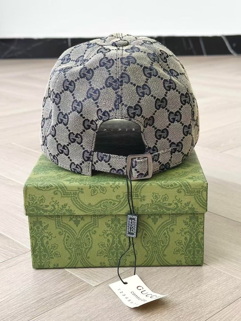 Gucci Original GG Canvas Baseball Cap, Size M