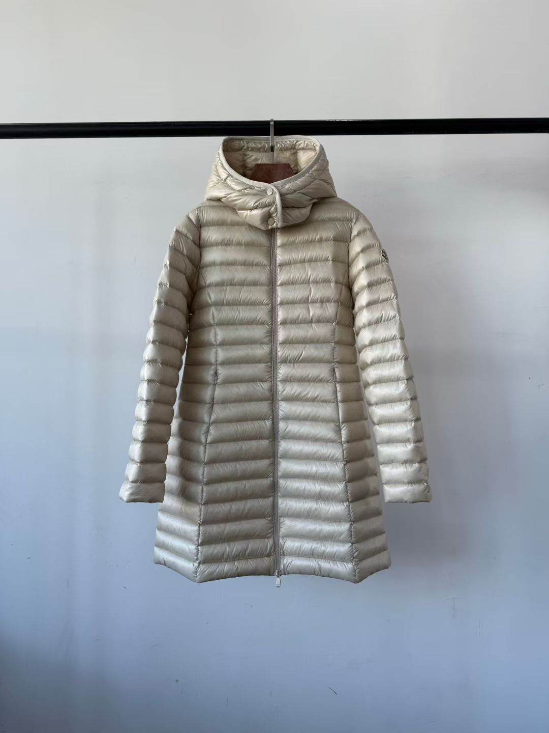 Moncler Igelong Hooded Long Down Jacket in Beige, Size 0/1/2/3
