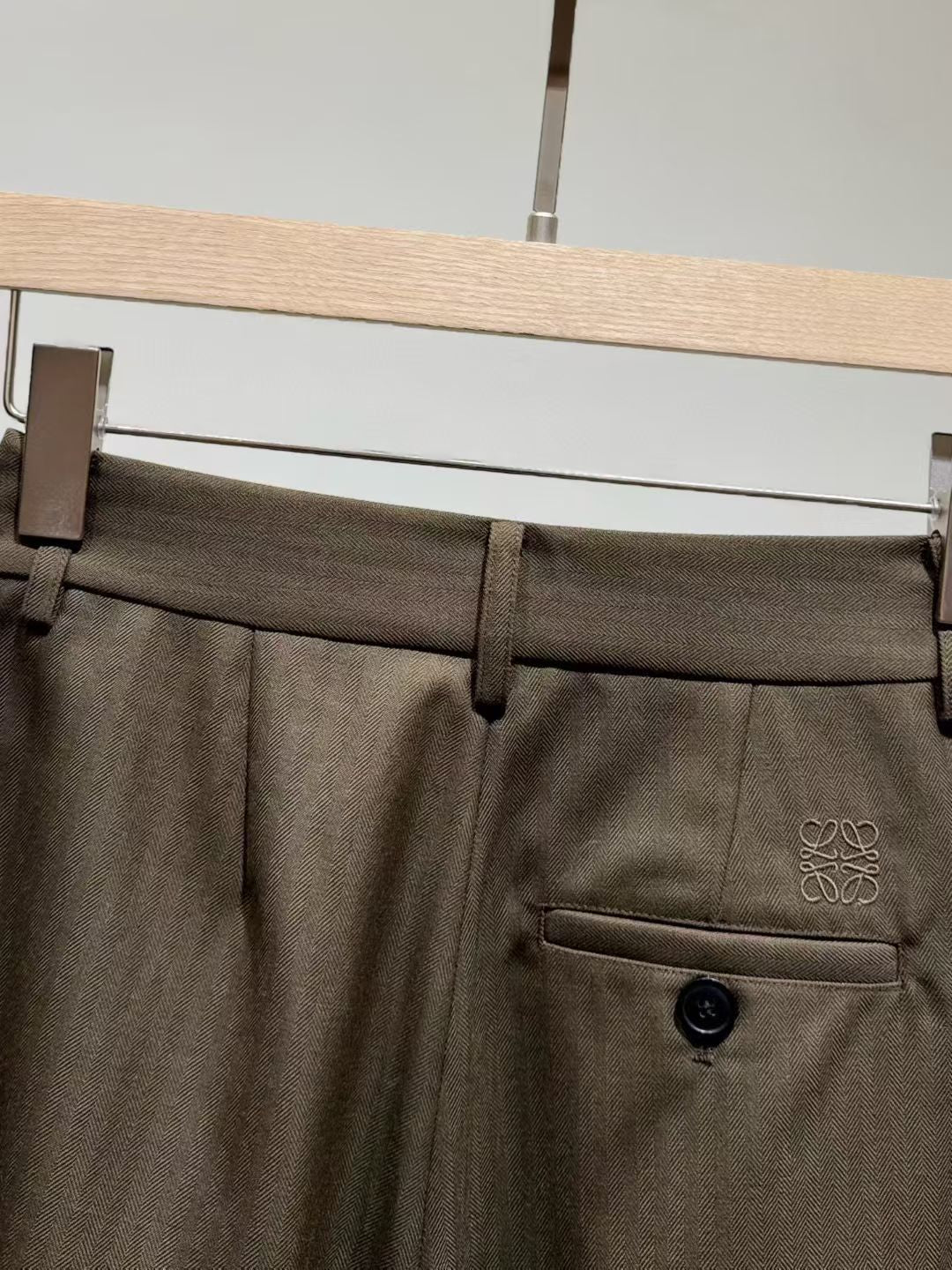 Loewe Barrel Wool Pants, Size 32/34/36/38