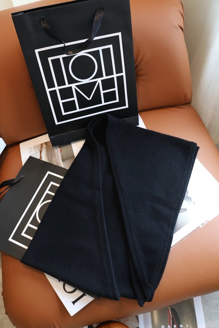 Toteme Scarf in Black/Beige/Gray