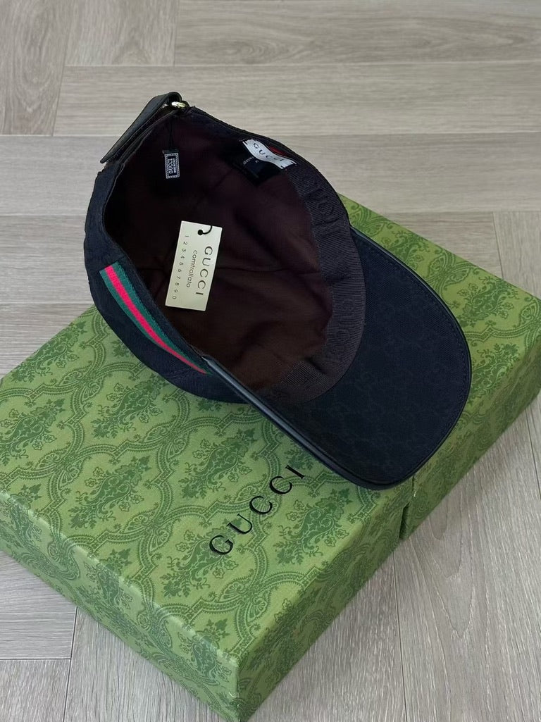 Gucci Original GG Canvas Baseball Cap, Size M