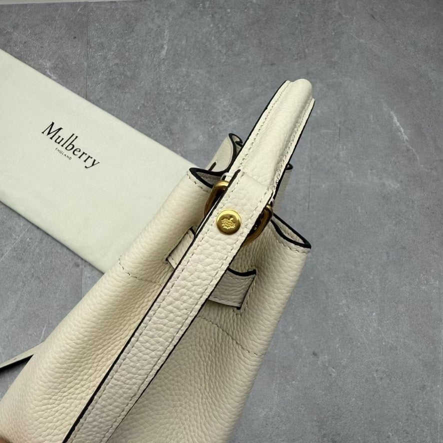 Mulberry Islington Small Bucket Bag in Ivory/Black/Brown (8.5 x 9 x 5 in)